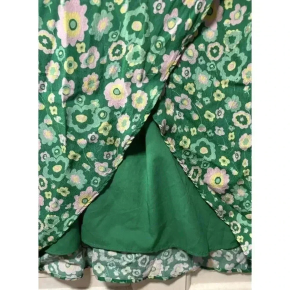 Wayf Size Large Green Floral Faux Wrap Dress With Tie Shoulders - Picture 6 of 9